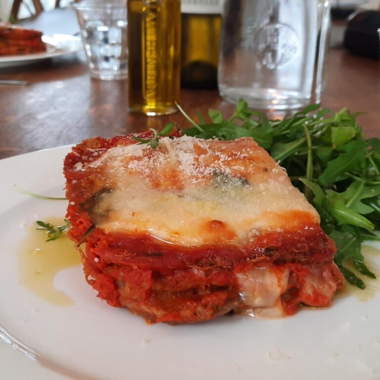 Parmigiana: weetjes over dit fantastische Italiaanse vegetarische gerecht
