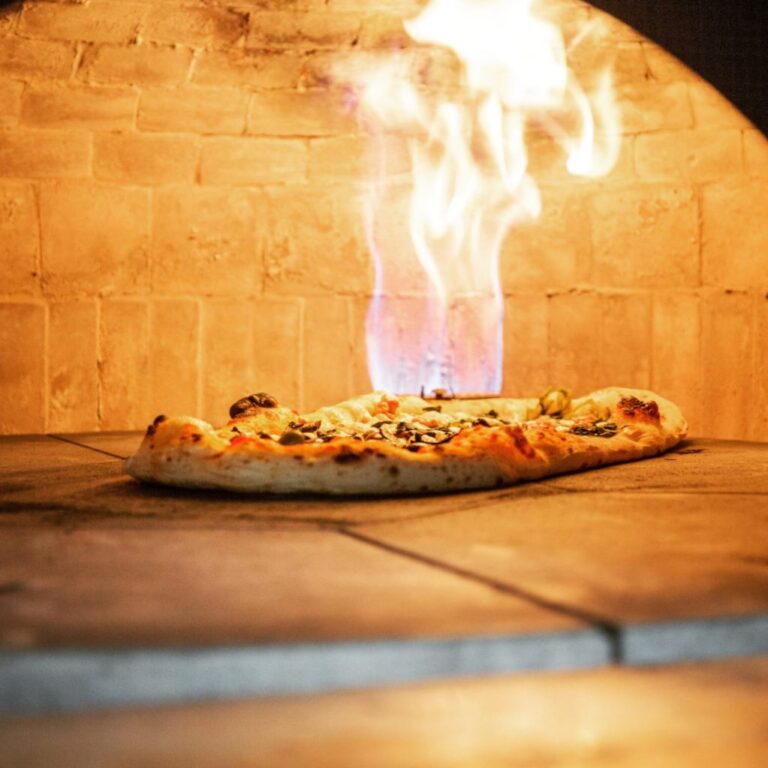 10 + 1 Klassieke Italiaanse pizza’s die je in (bijna) alle Italiaanse restaurants kan vinden