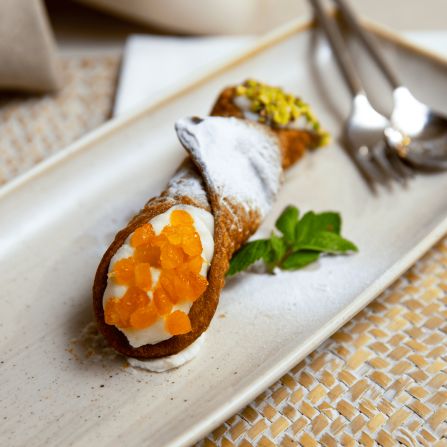 cannolo siciliano